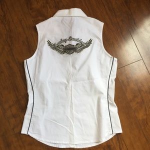 Harley Davidson - NWOT sleeveless top W/ logo.Sz S